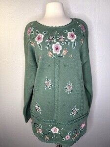 🌸 Vintage Cervelle Embroidered Floral Sweater – Sage Green Knit, M